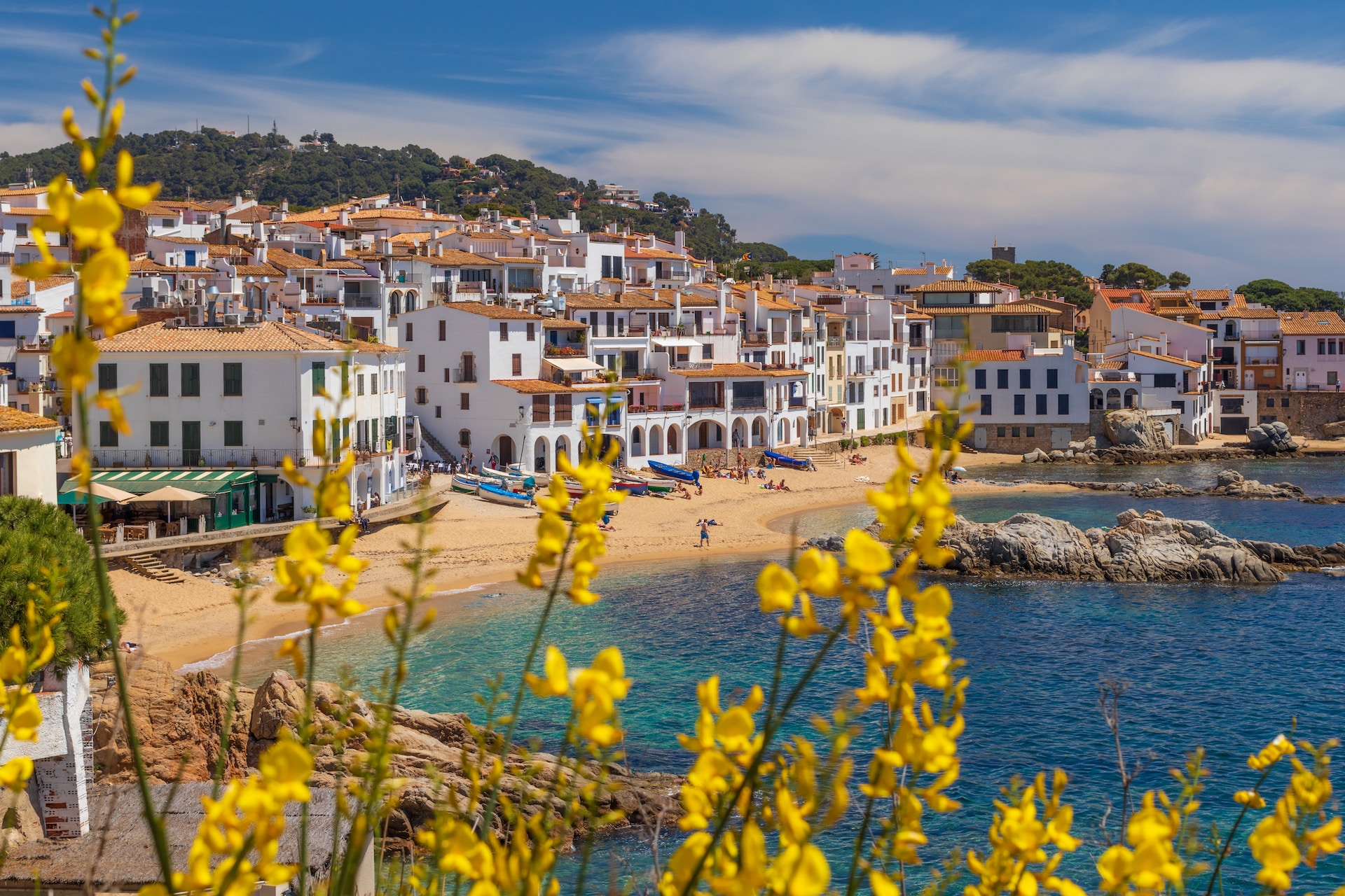 Buying an apartment in Spain: What are the main reasons to buy an apartment in Spain?